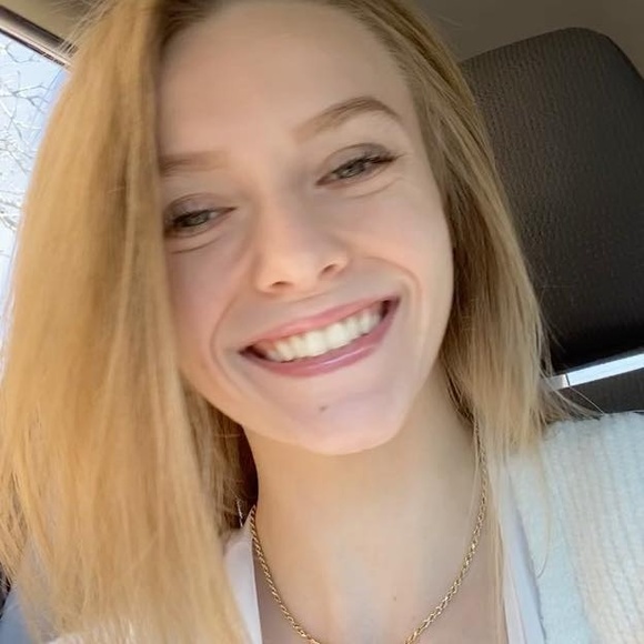 Meet your Posher, Haley - Picture 1 of 1